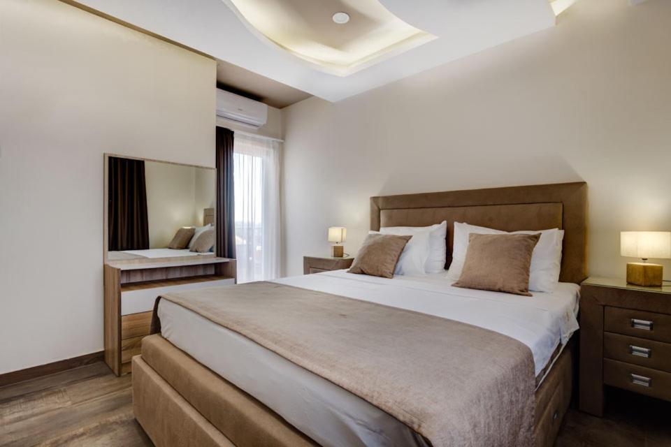 Hotel Zan Ούλτσιν Εξωτερικό φωτογραφία
