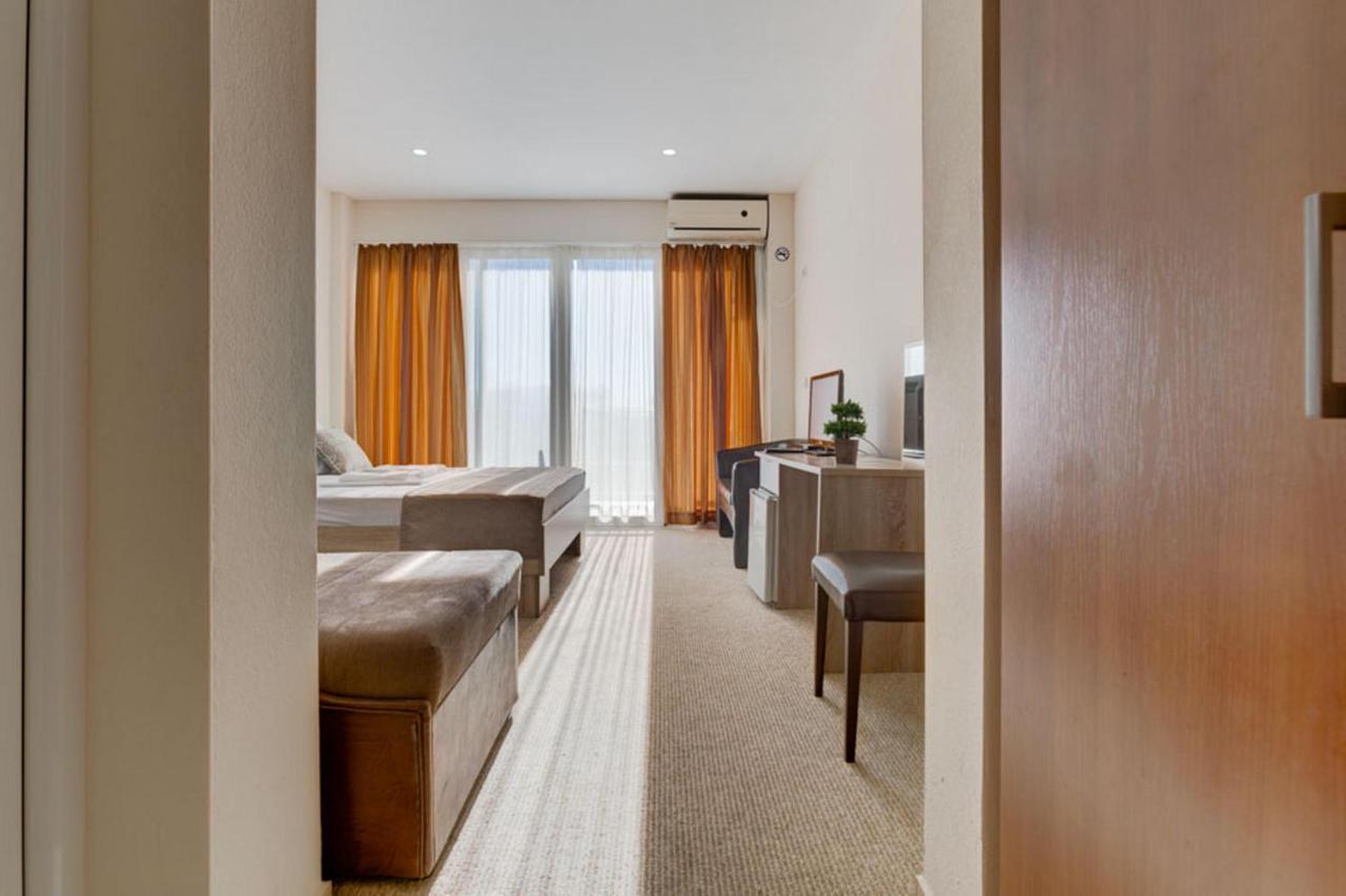 Hotel Zan Ούλτσιν Εξωτερικό φωτογραφία