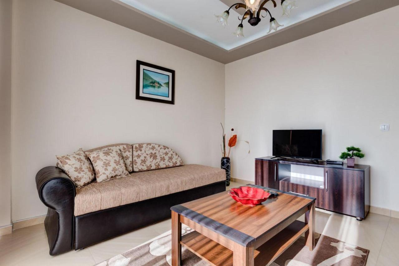 Hotel Zan Ούλτσιν Εξωτερικό φωτογραφία