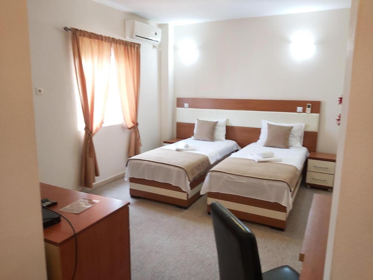 Hotel Zan Ούλτσιν Εξωτερικό φωτογραφία