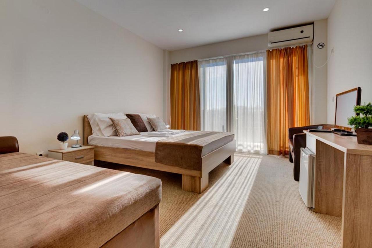 Hotel Zan Ούλτσιν Εξωτερικό φωτογραφία